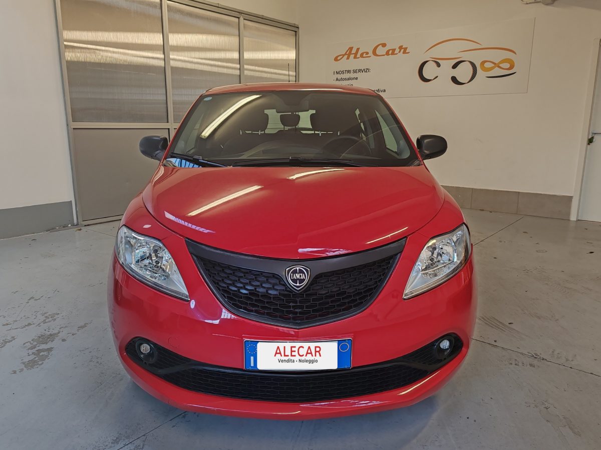 Lancia Ypsilon